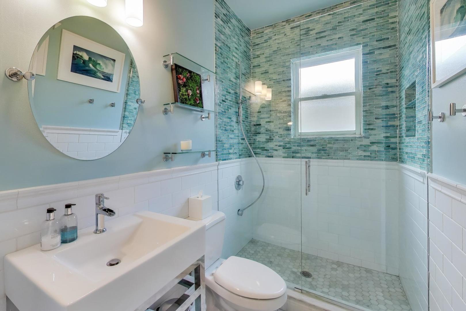 1725 N MOHAWK Street Unit: 2S