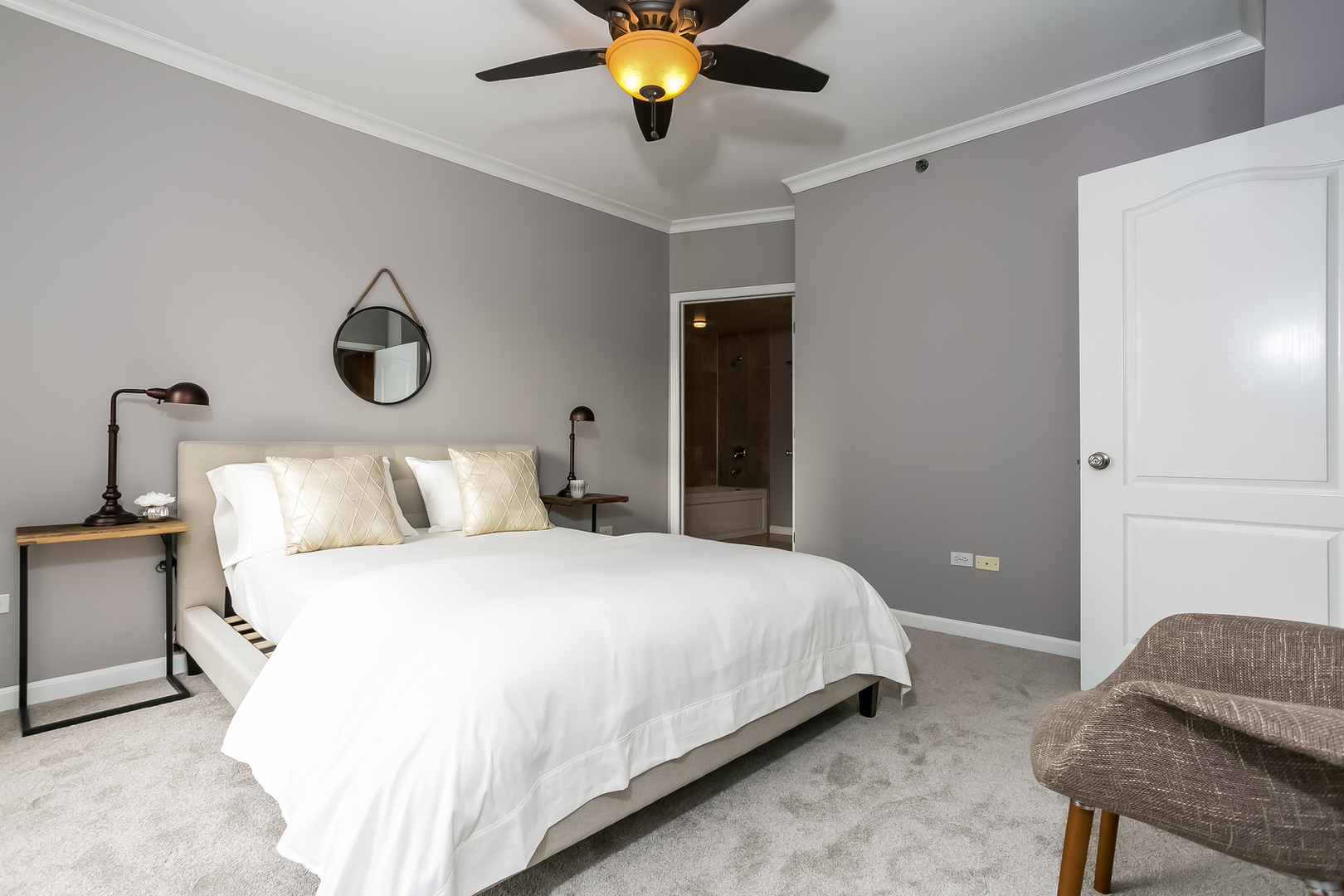 1212 N WELLS Street Unit: 804