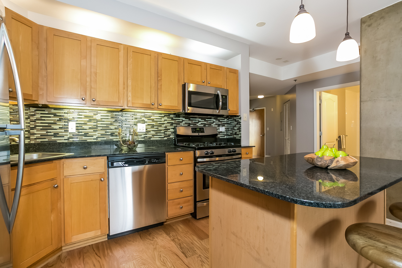 1212 N WELLS Street Unit: 804