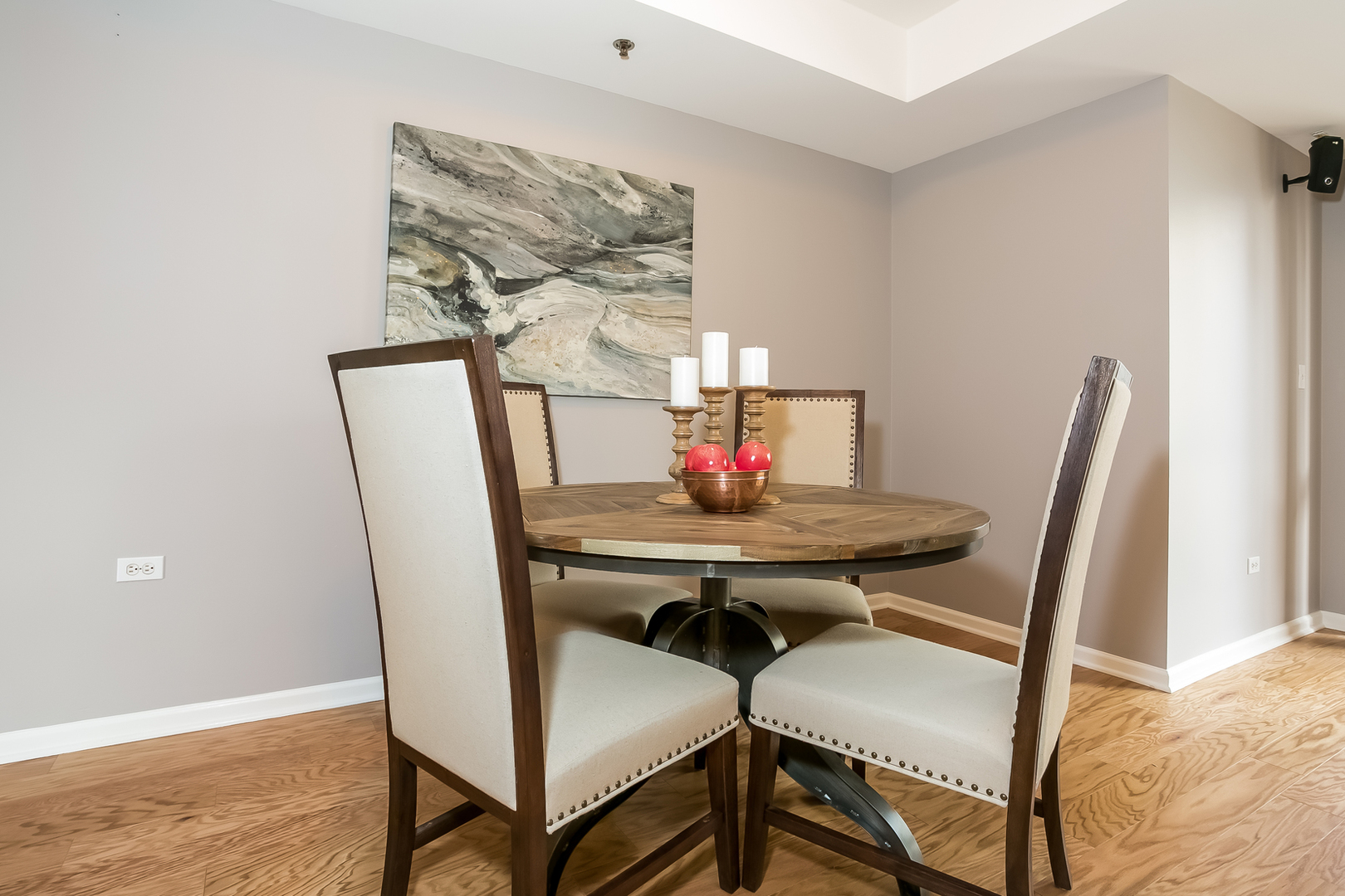 1212 N WELLS Street Unit: 804