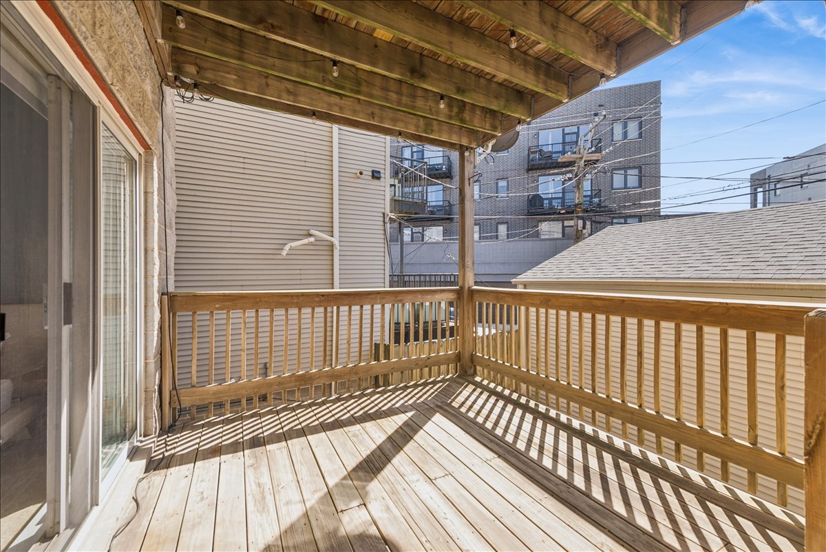 2838 N Damen Avenue Unit: 1