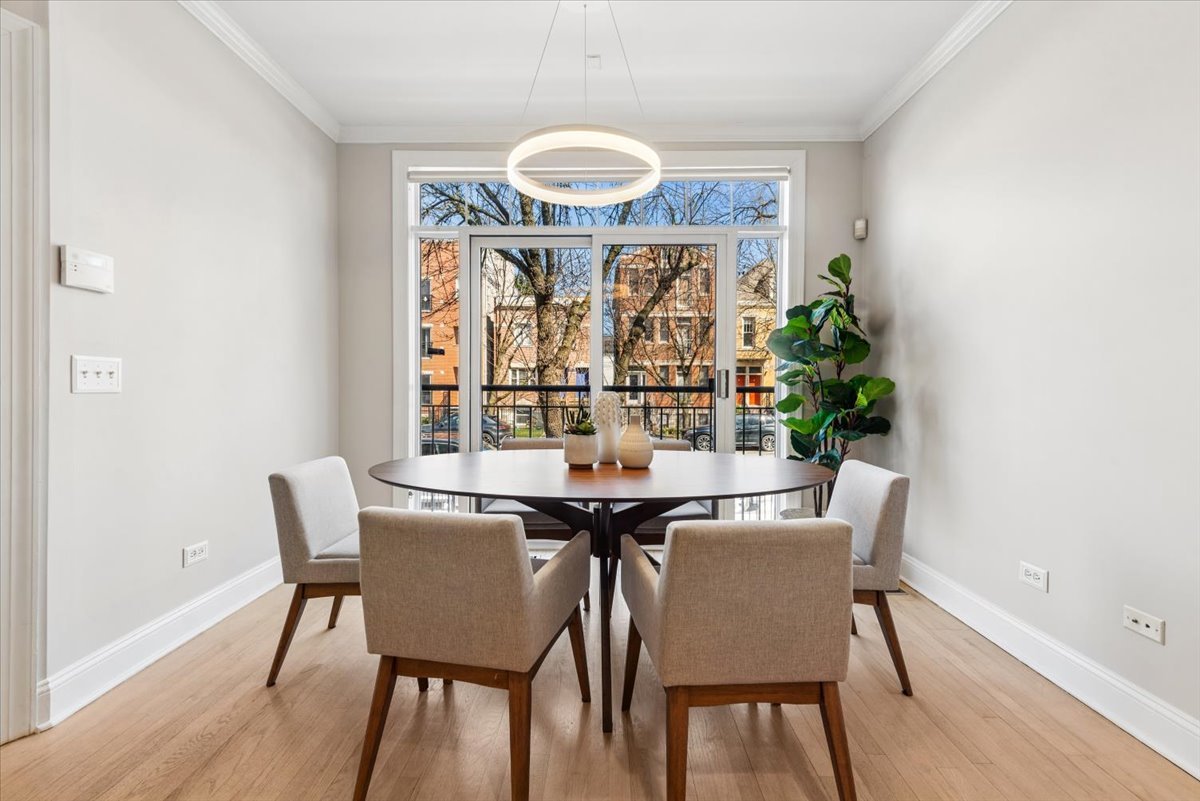 2838 N Damen Avenue Unit: 1