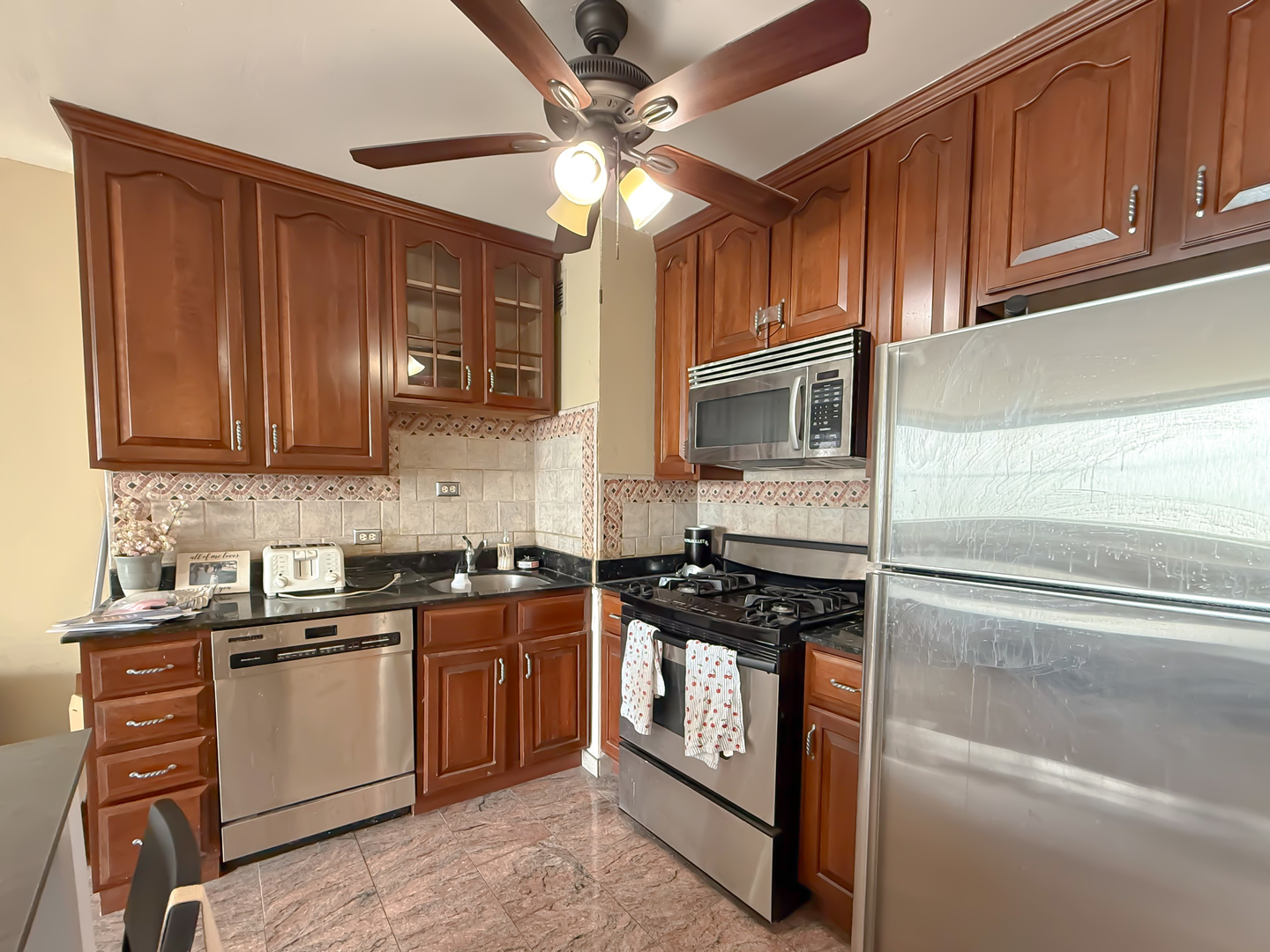 1150 N Lake Shore Drive Unit: 7B