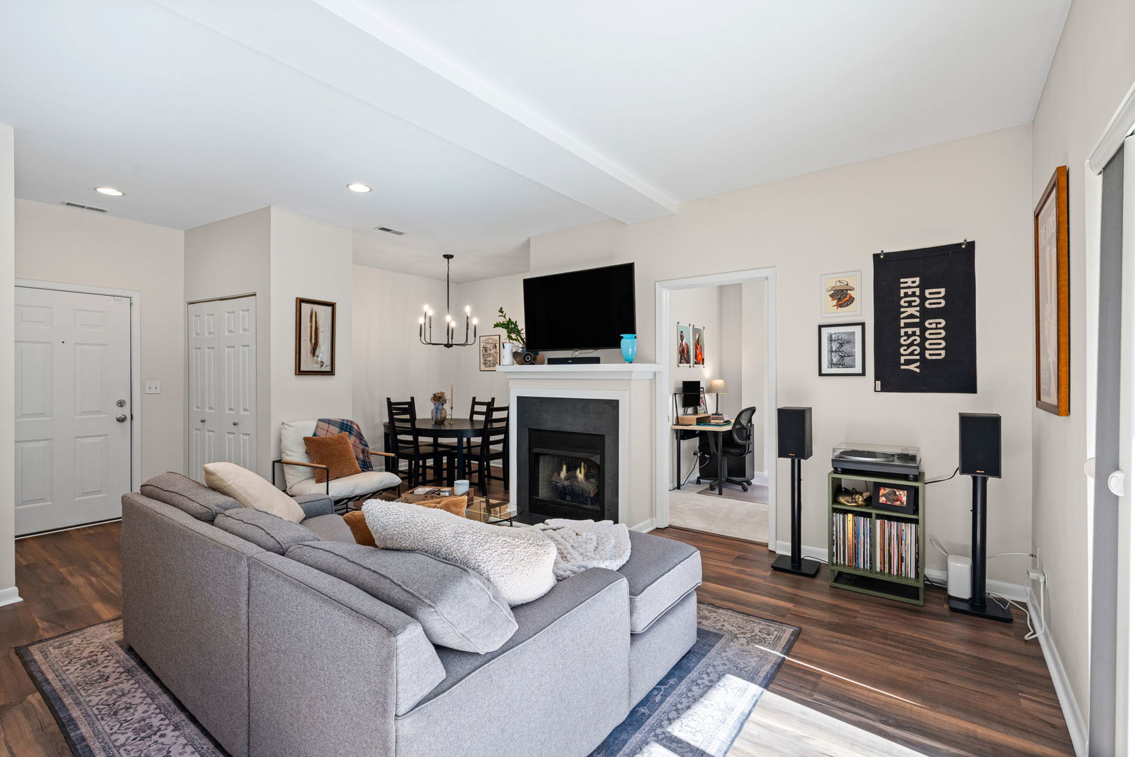 1928 N Kedzie Avenue Unit: 103