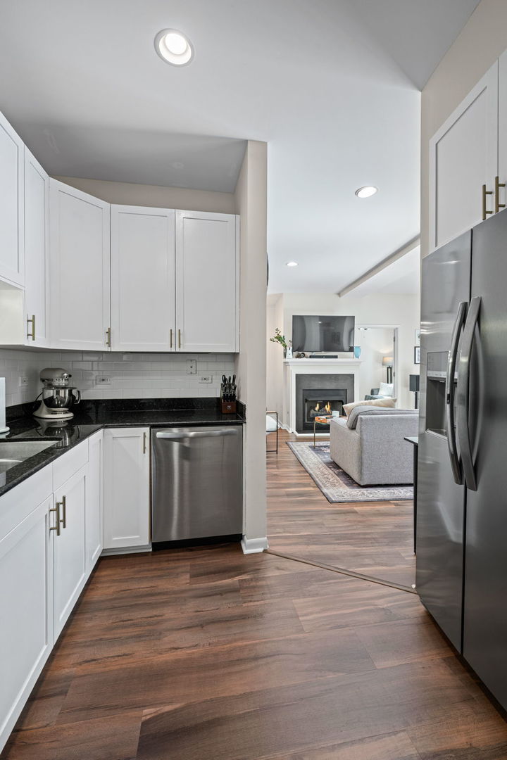 1928 N Kedzie Avenue Unit: 103