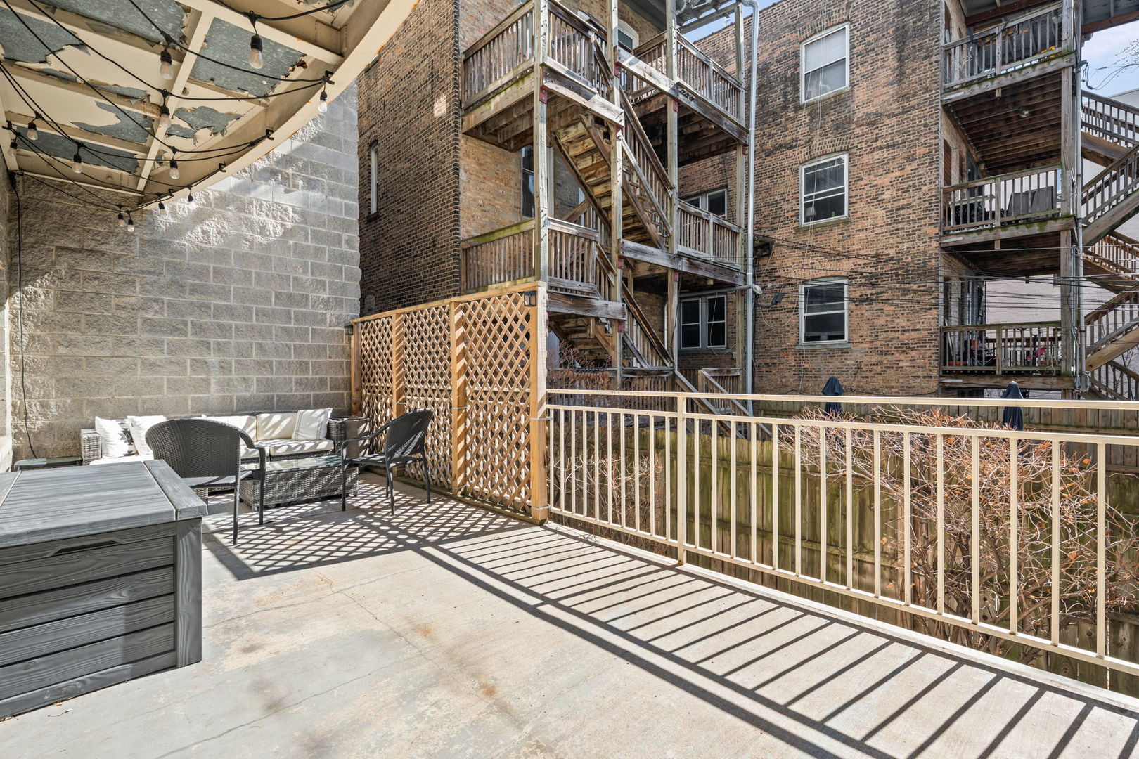 1928 N Kedzie Avenue Unit: 103
