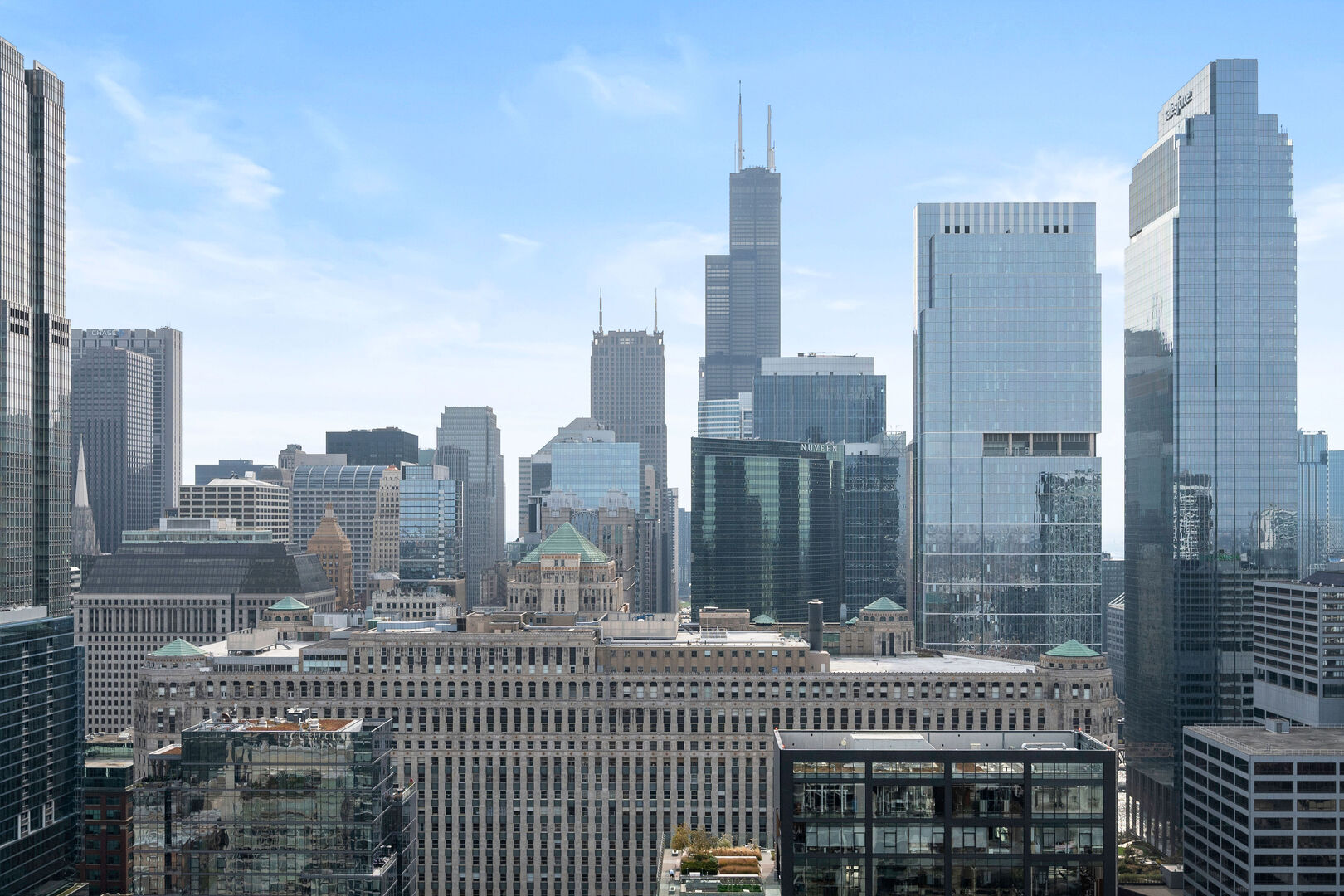 303 W OHIO Street Unit: 3703
