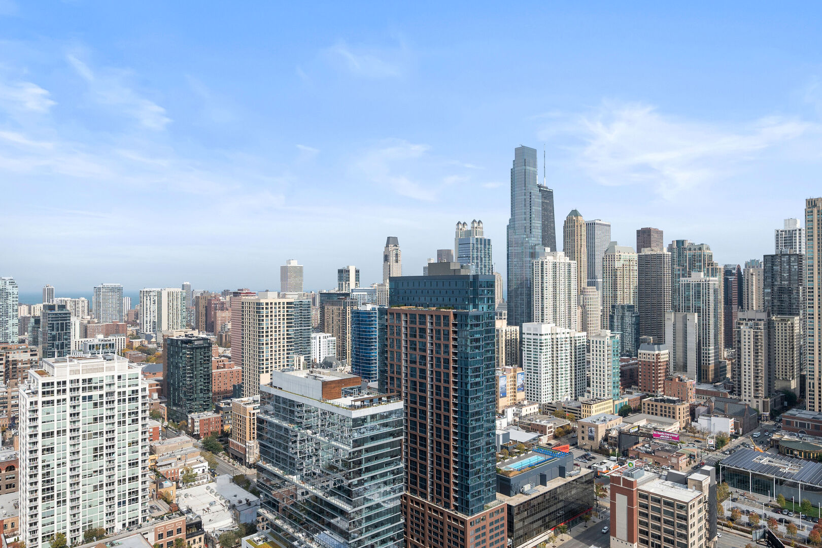 303 W OHIO Street Unit: 3703
