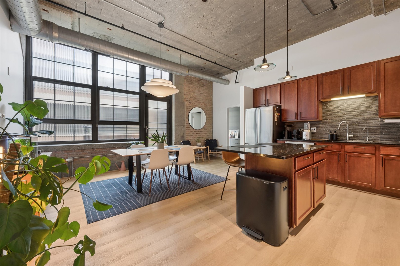 3963 W Belmont Avenue Unit: 316