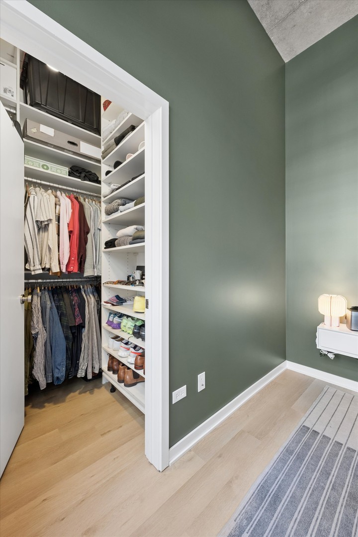 3963 W Belmont Avenue Unit: 316