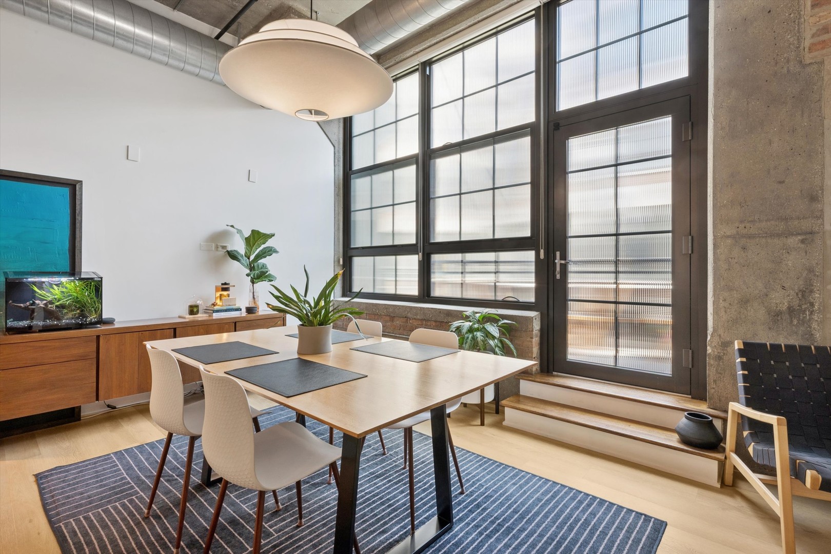 3963 W Belmont Avenue Unit: 316
