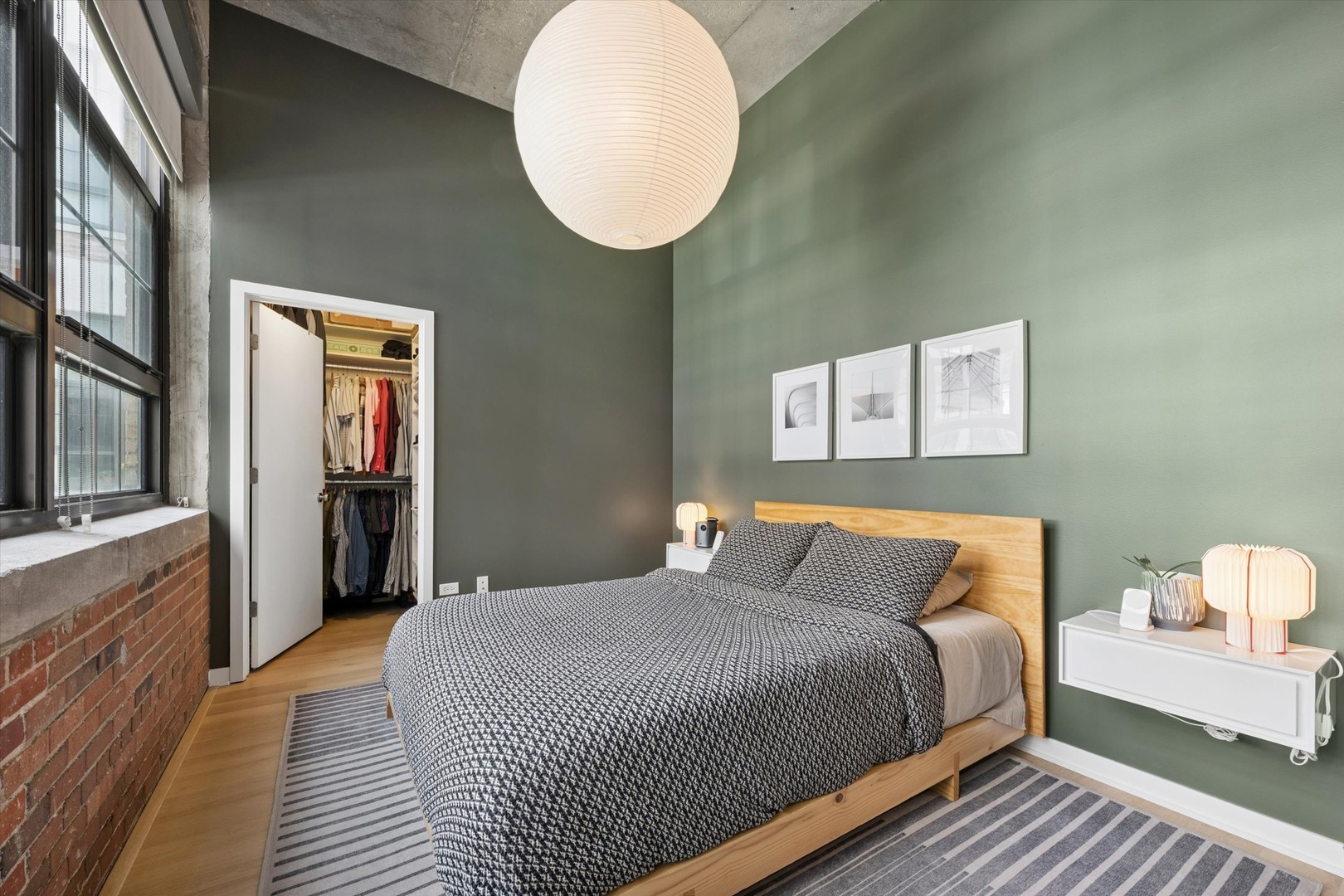 3963 W Belmont Avenue Unit: 316