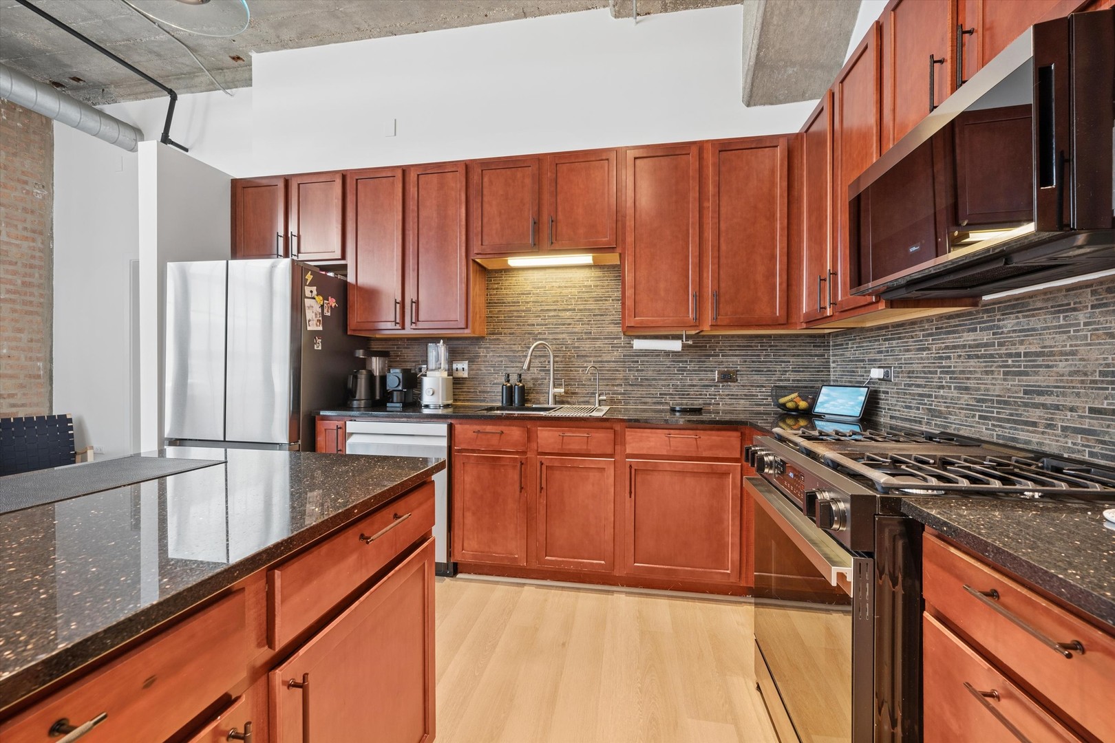3963 W Belmont Avenue Unit: 316