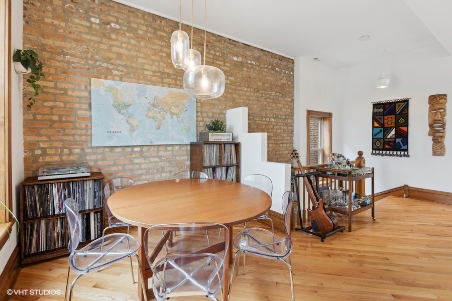 832 N Paulina Street Unit: 3