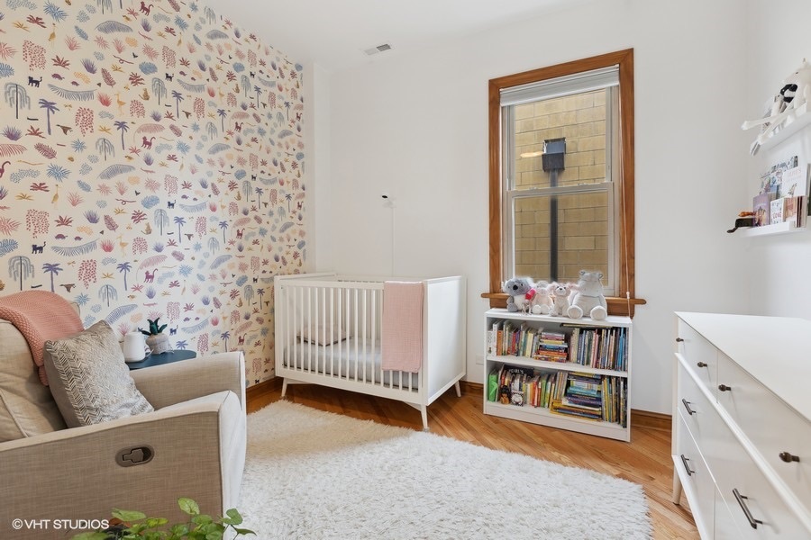 832 N Paulina Street Unit: 3