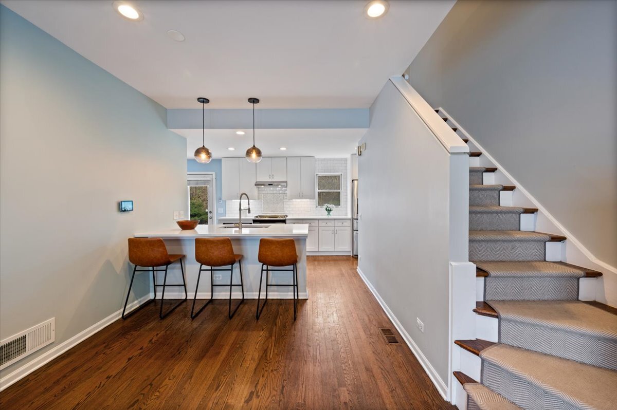 1802 W Diversey Parkway Unit: I