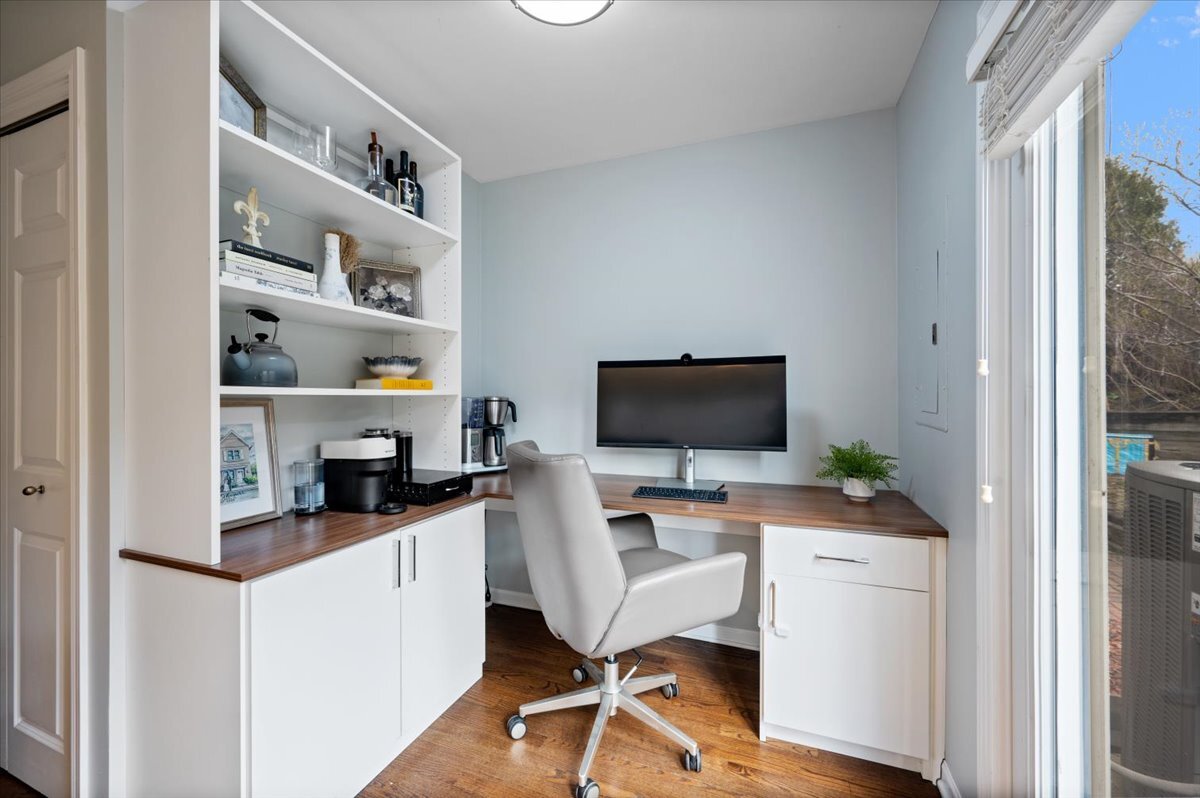1802 W Diversey Parkway Unit: I