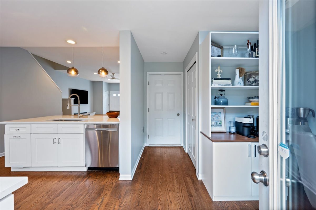 1802 W Diversey Parkway Unit: I