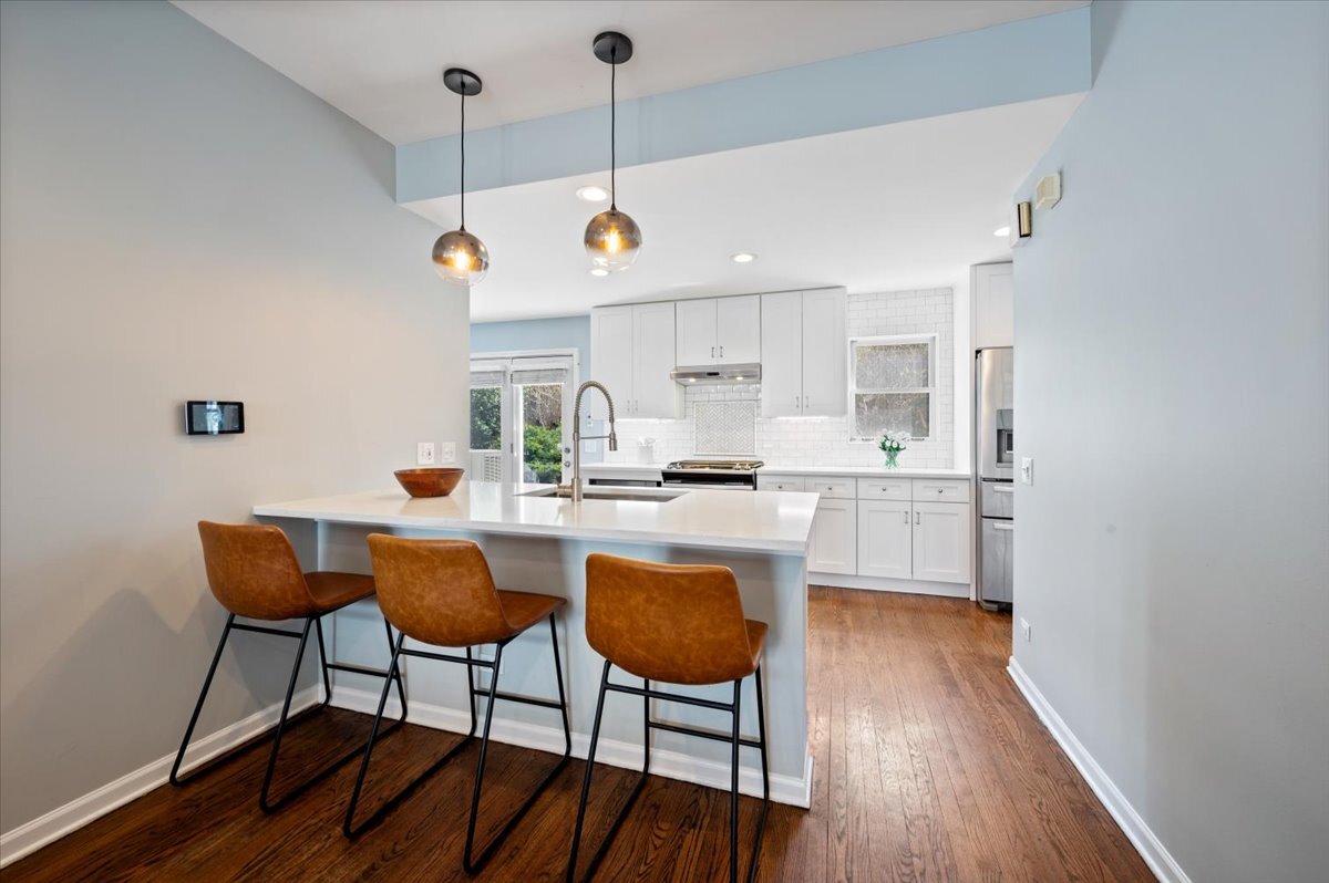 1802 W Diversey Parkway Unit: I