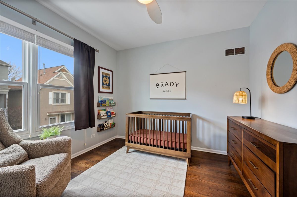 1802 W Diversey Parkway Unit: I