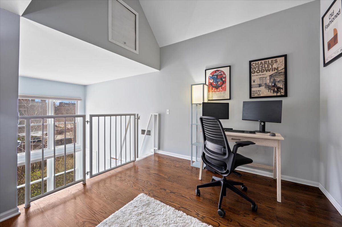 1802 W Diversey Parkway Unit: I
