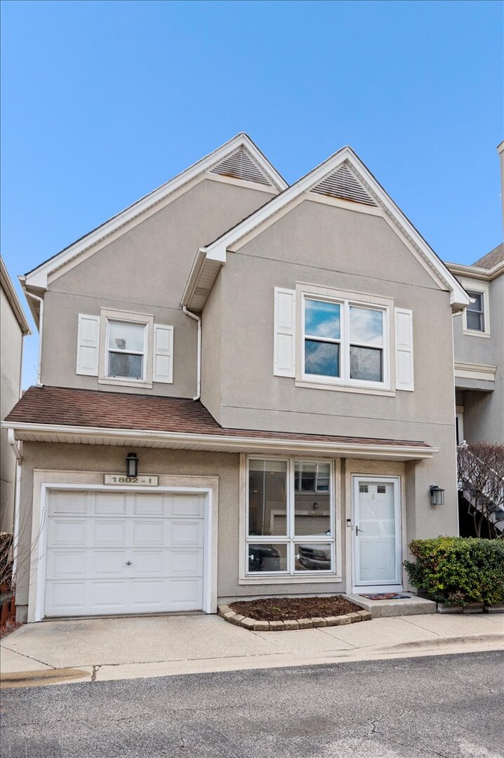 1802 W Diversey Parkway Unit: I