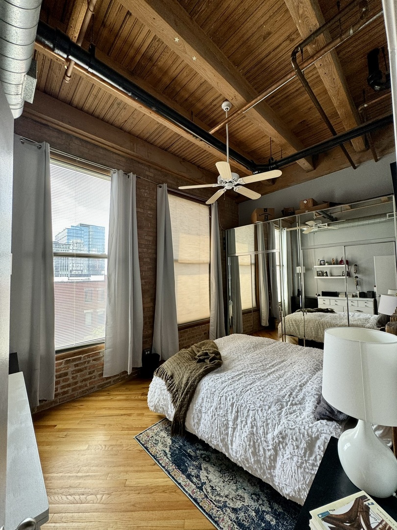 616 W Fulton Street Unit: 411