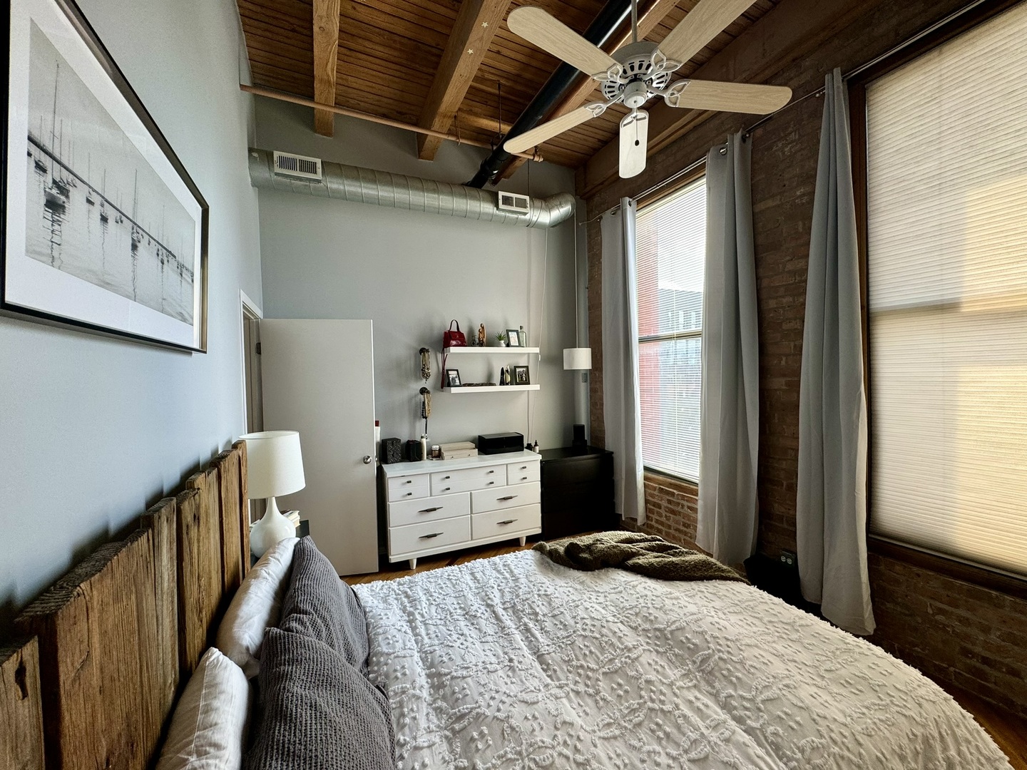 616 W Fulton Street Unit: 411
