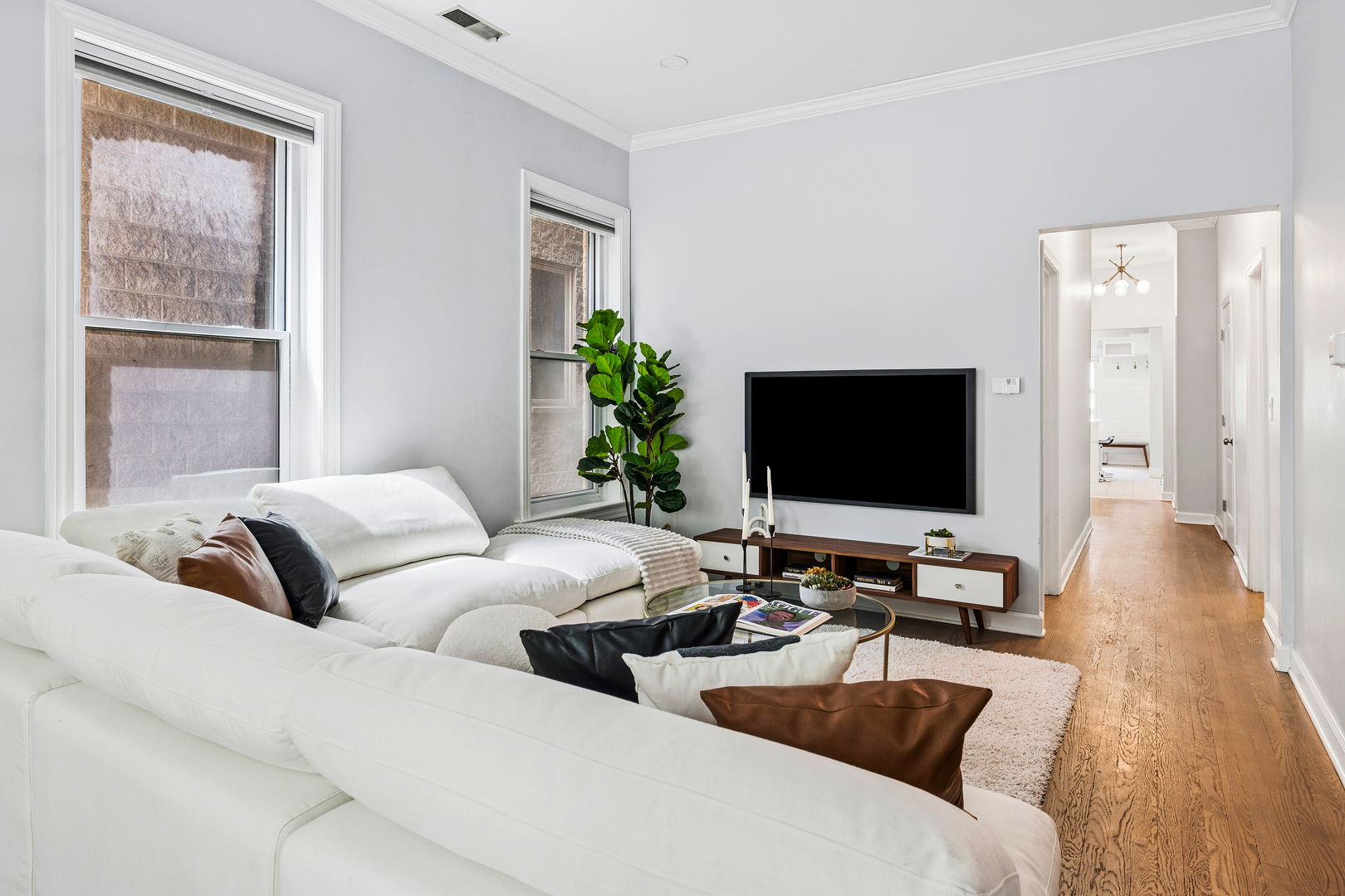 3762 N FREMONT Street Unit: 1S