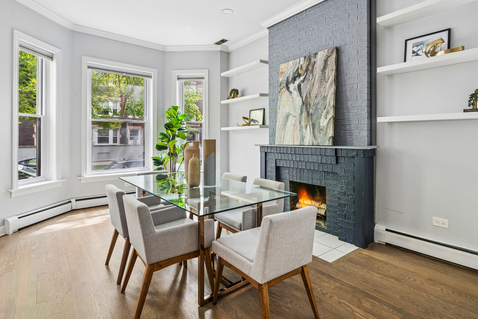 3762 N FREMONT Street Unit: 1S