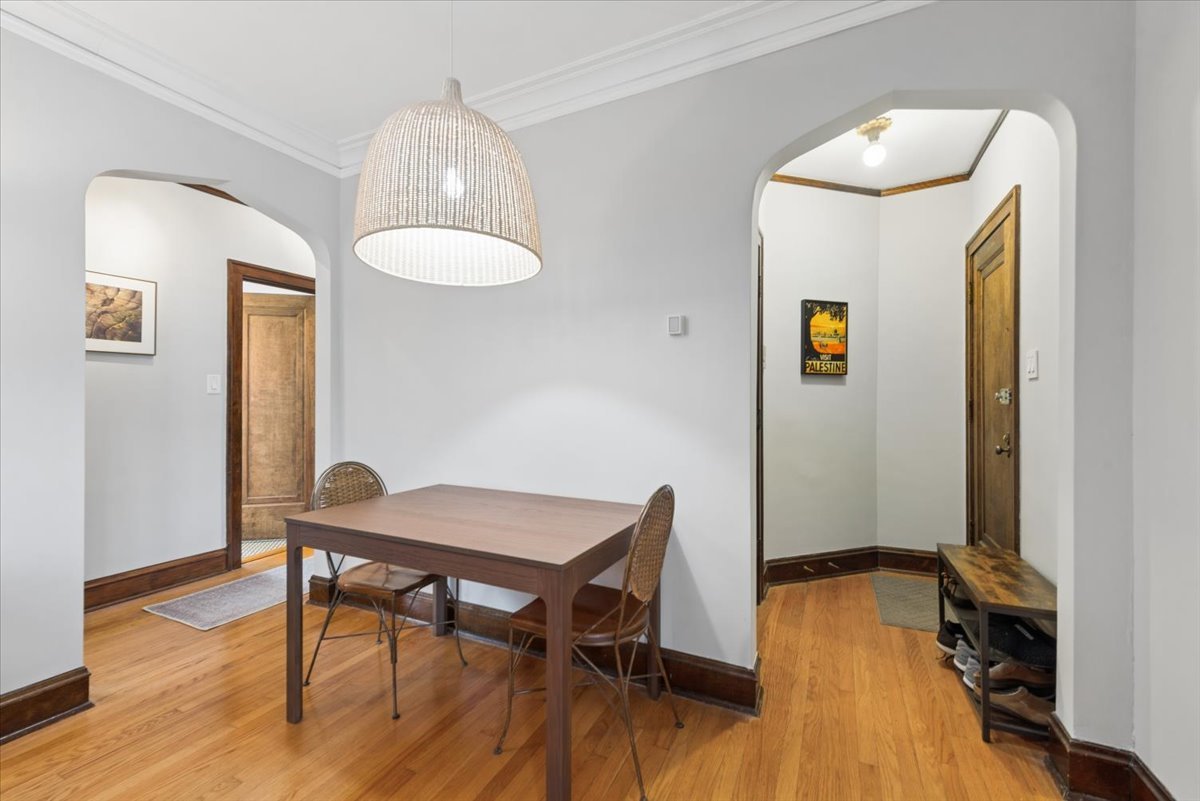 3651 N Kedvale Avenue Unit: 2B