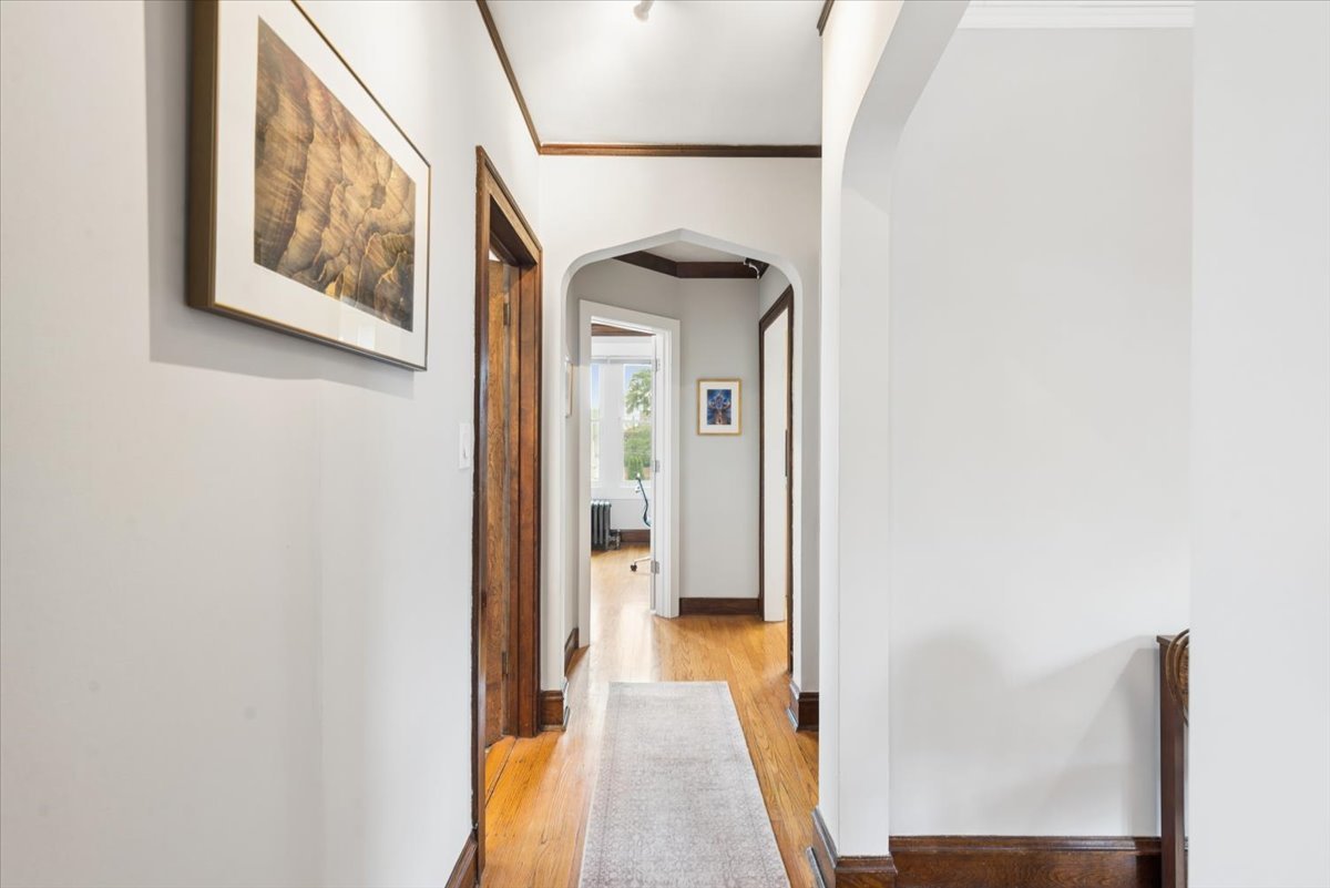 3651 N Kedvale Avenue Unit: 2B