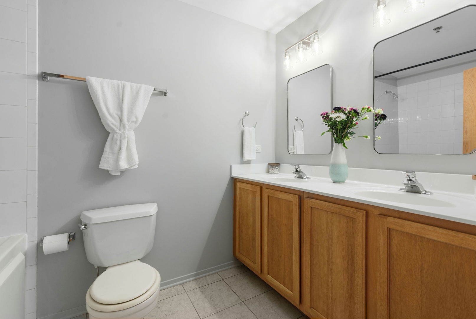 1500 W Monroe Street Unit: 413