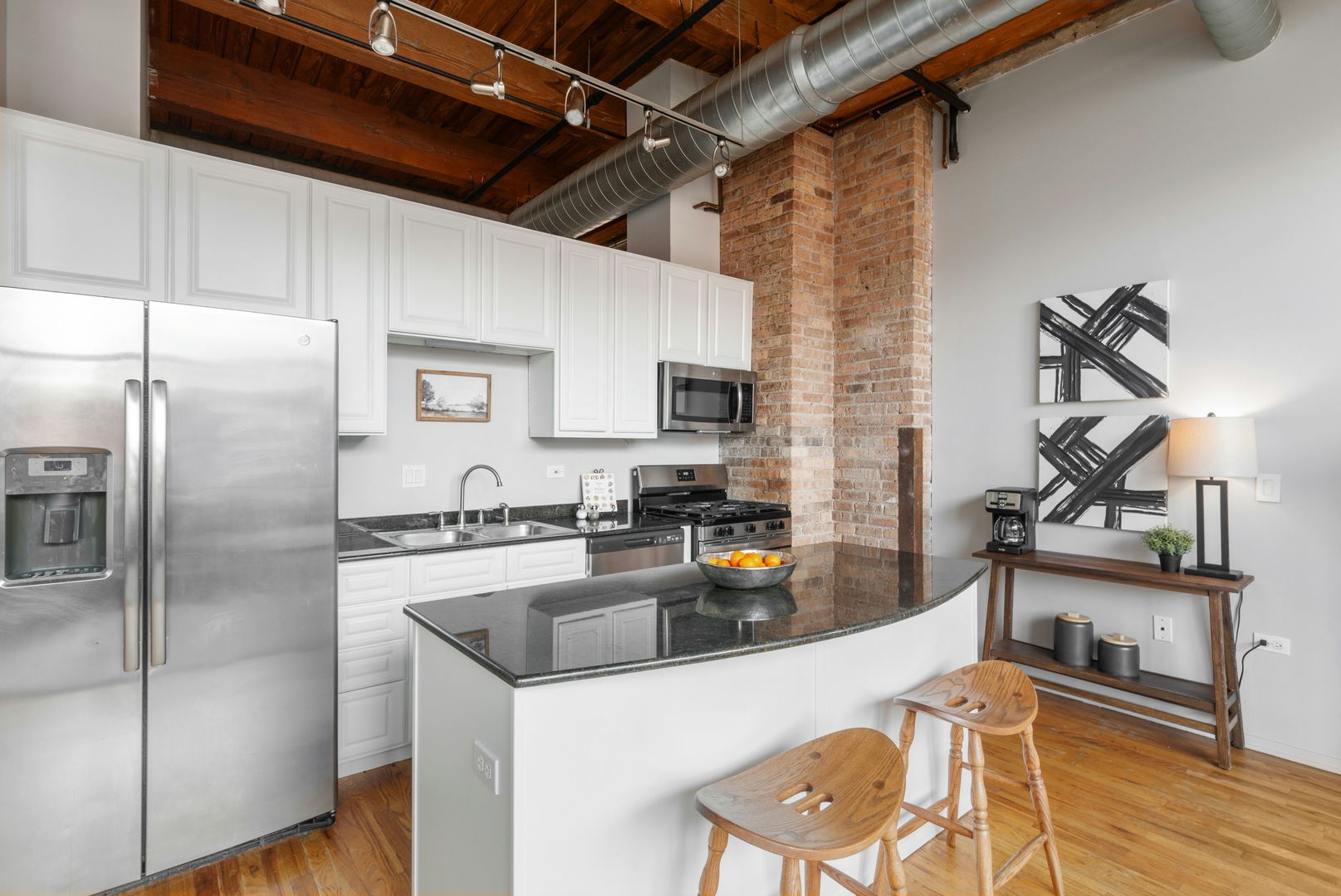 1500 W Monroe Street Unit: 413