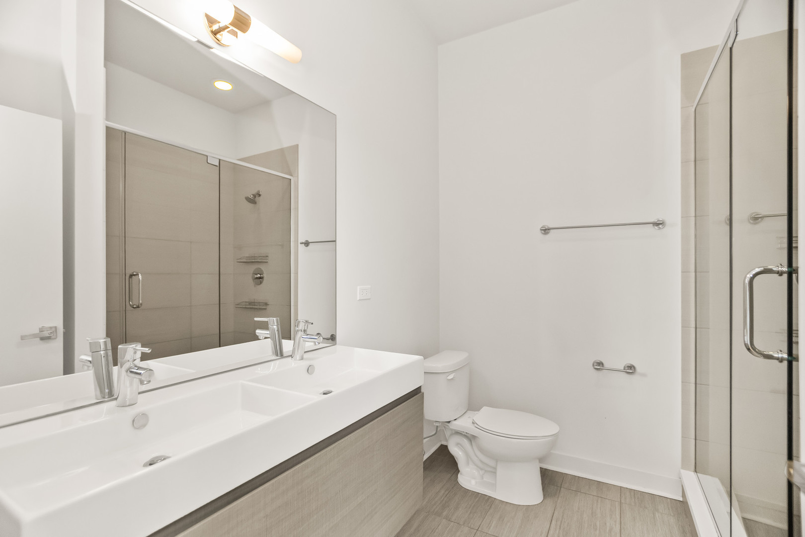 1755 N Damen Avenue Unit: 204