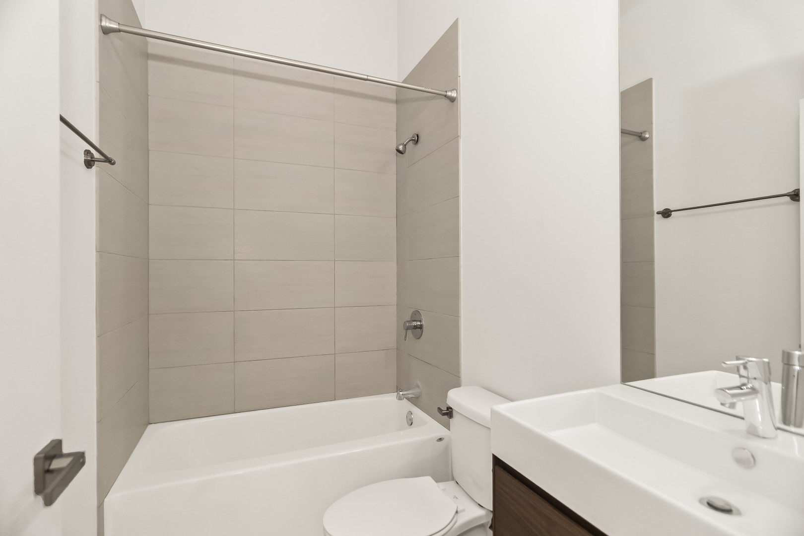 1755 N Damen Avenue Unit: 204