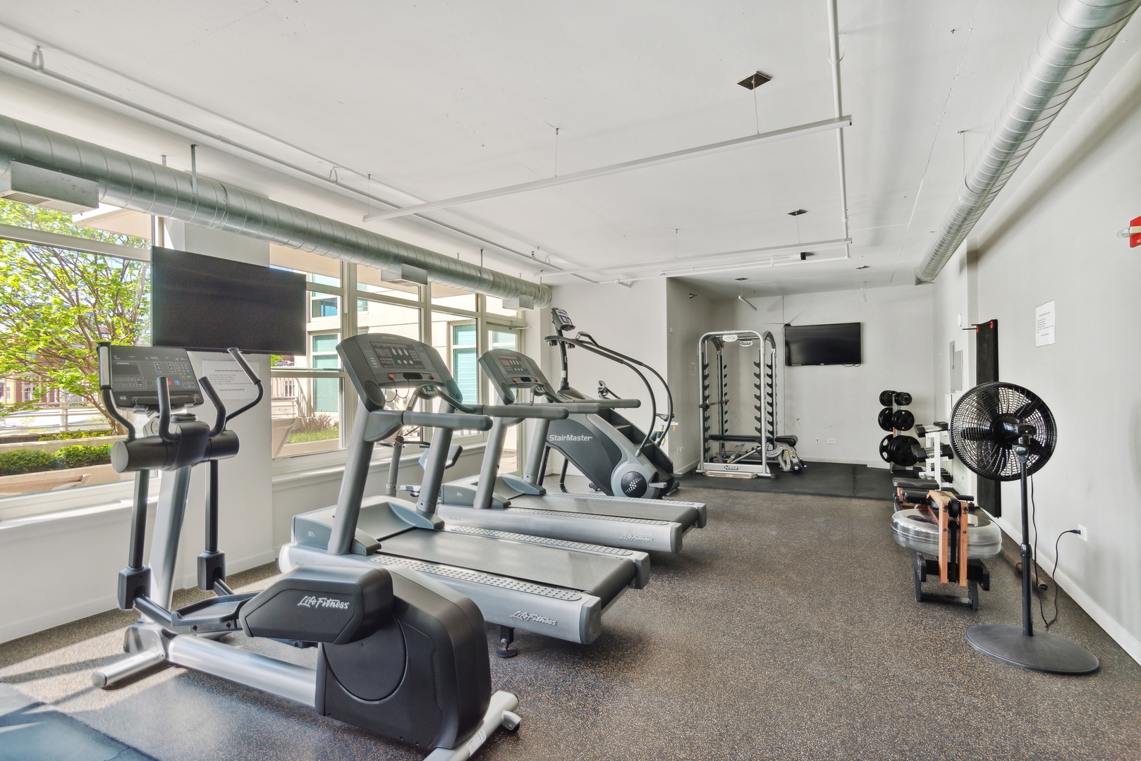 909 W Washington Boulevard Unit: 1001