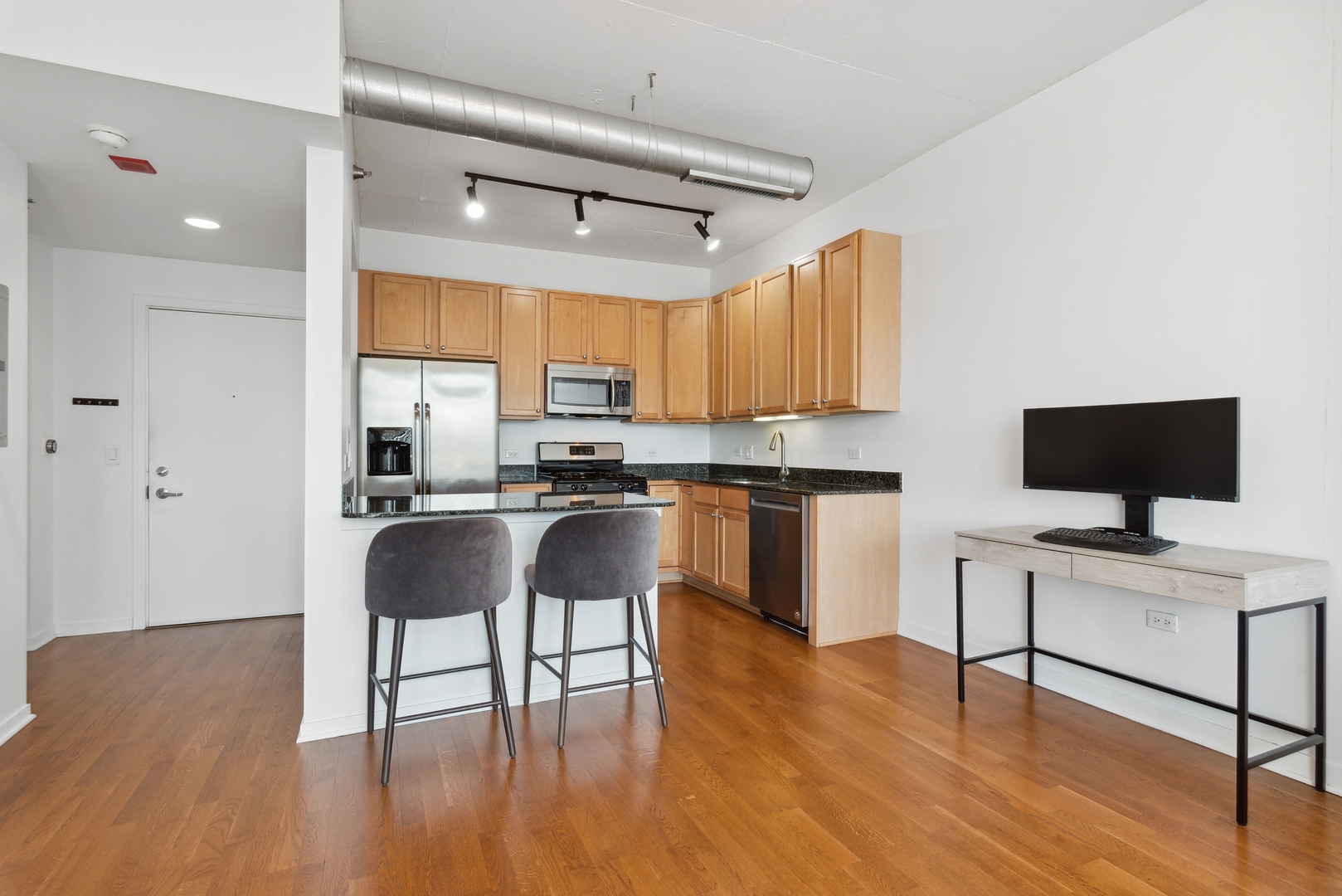 909 W Washington Boulevard Unit: 1001