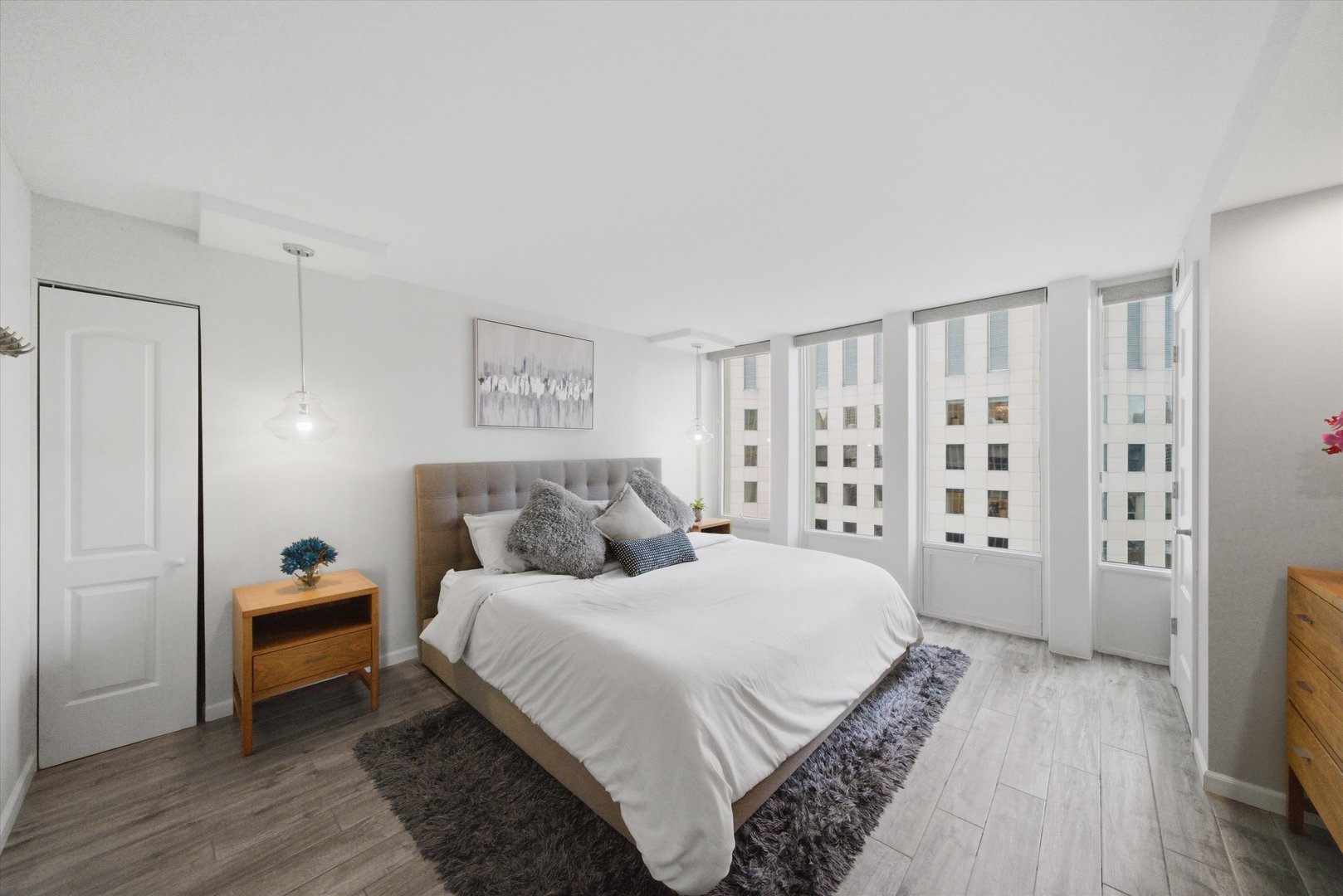 100 E Walton Street Unit: 27D