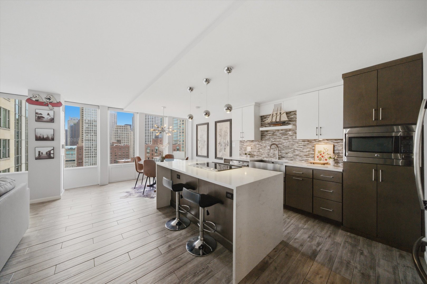 100 E Walton Street Unit: 27D