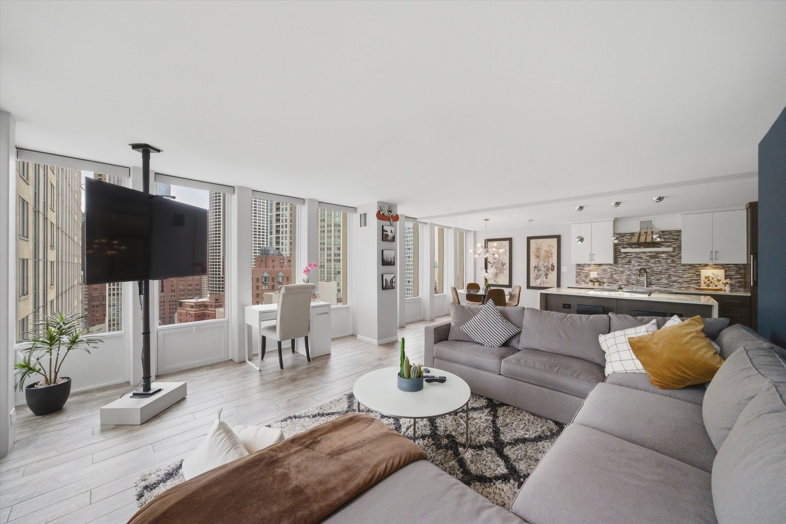 100 E Walton Street Unit: 27D