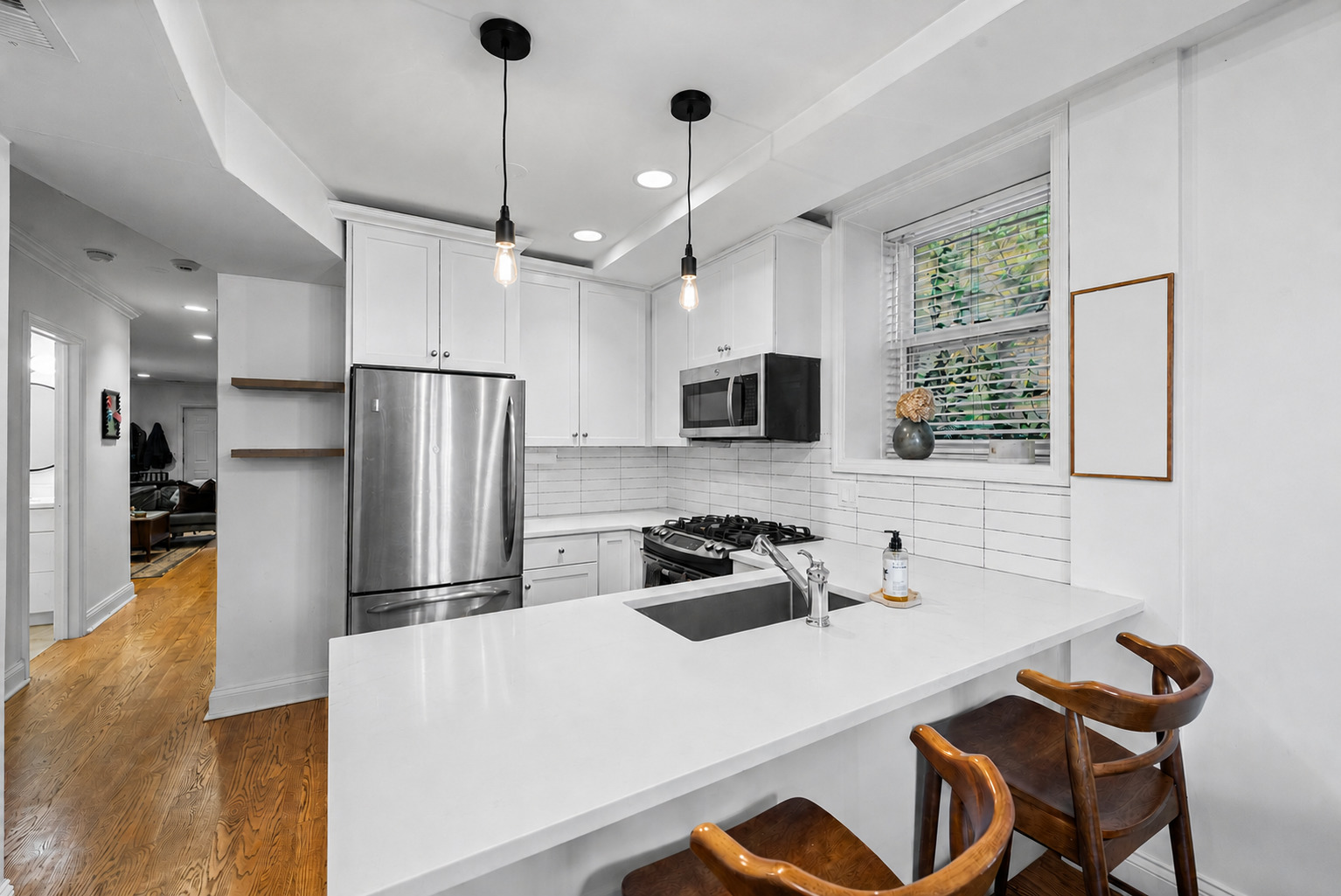 2216 N Sedgwick Street Unit: 1