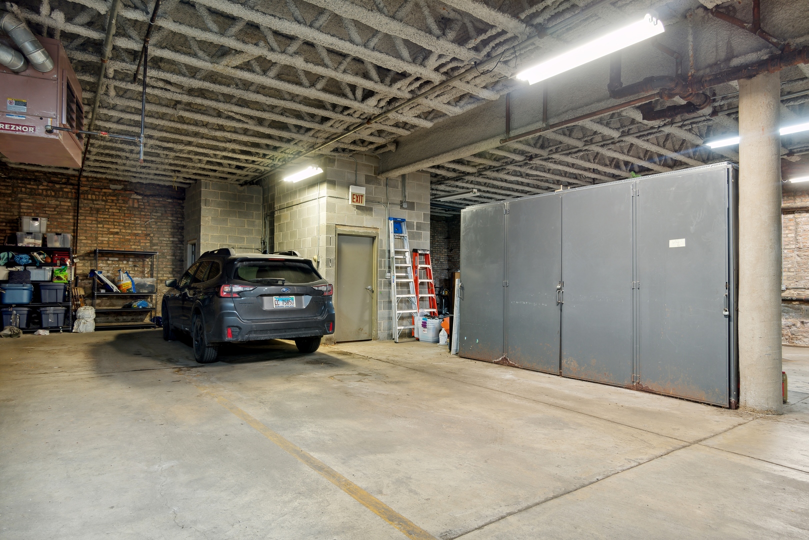 1243 N Wolcott Avenue Unit: 6