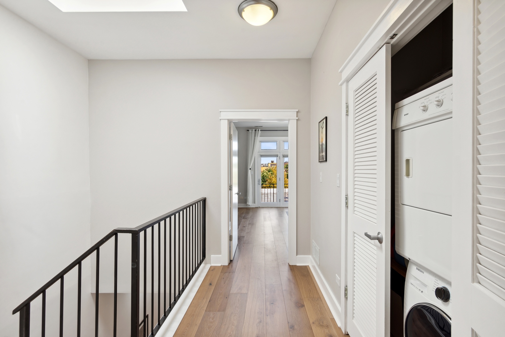 1243 N Wolcott Avenue Unit: 6