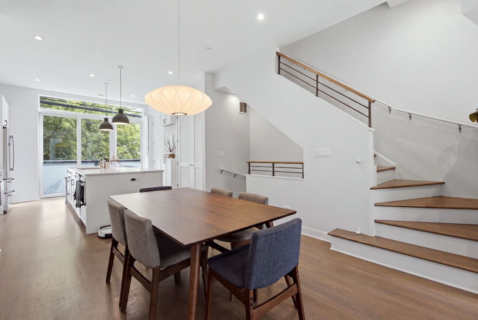 1918 N Campbell Avenue Unit: D