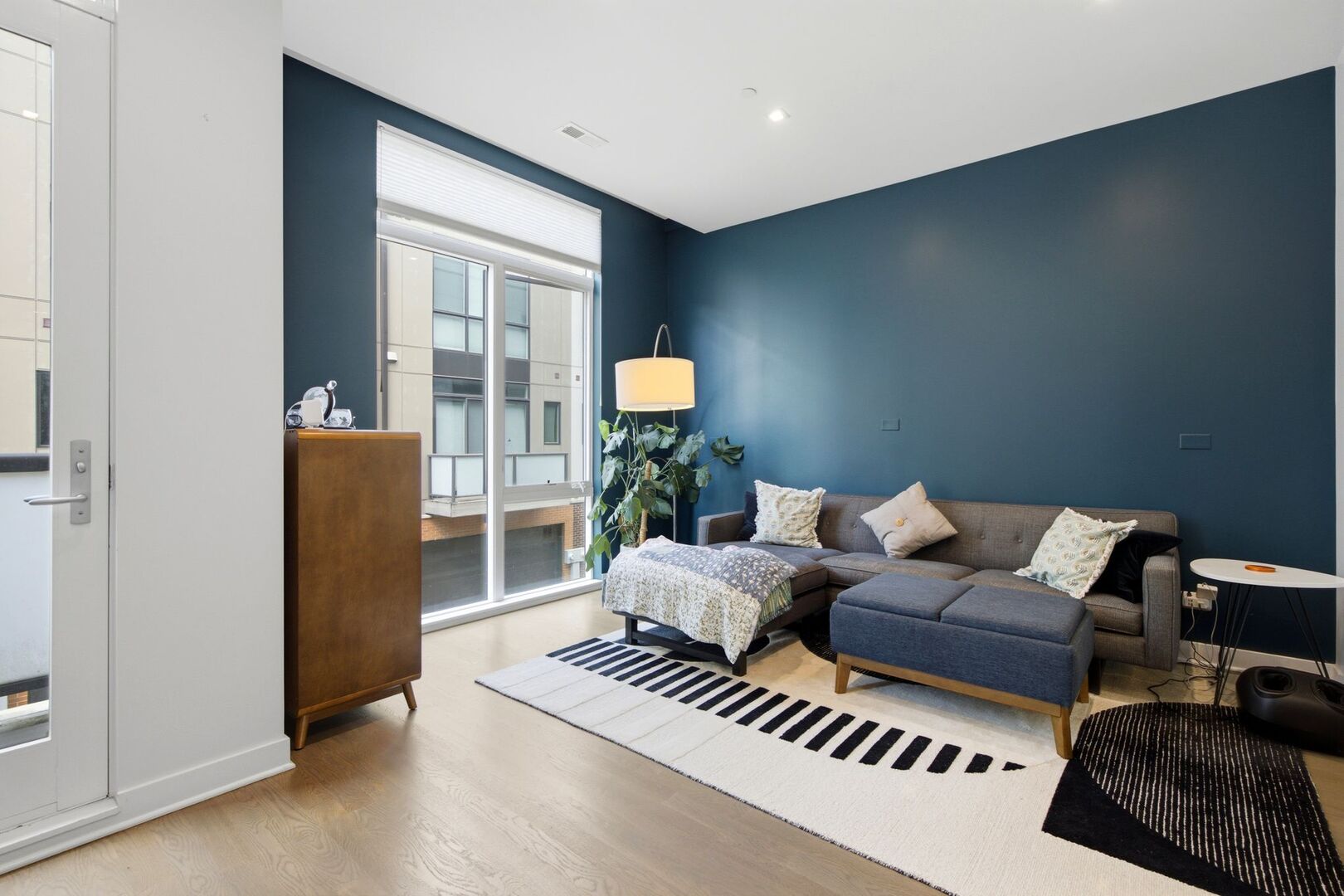 1918 N Campbell Avenue Unit: D