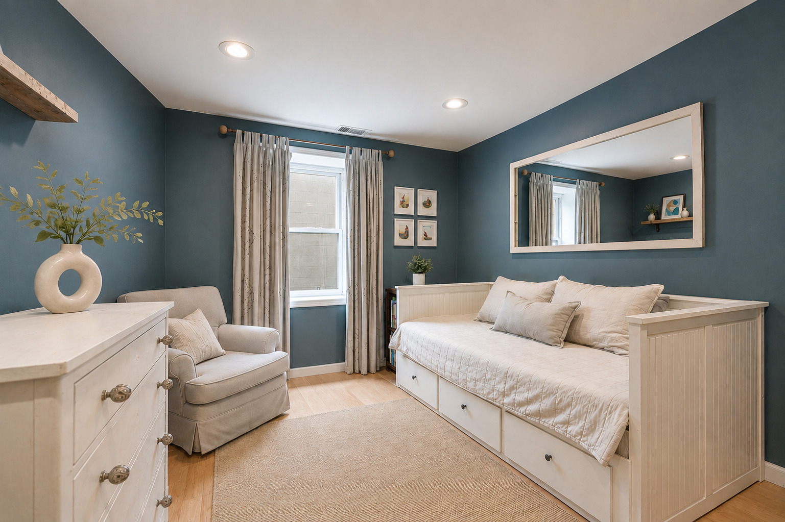 2350 N Kedzie Avenue Unit: H