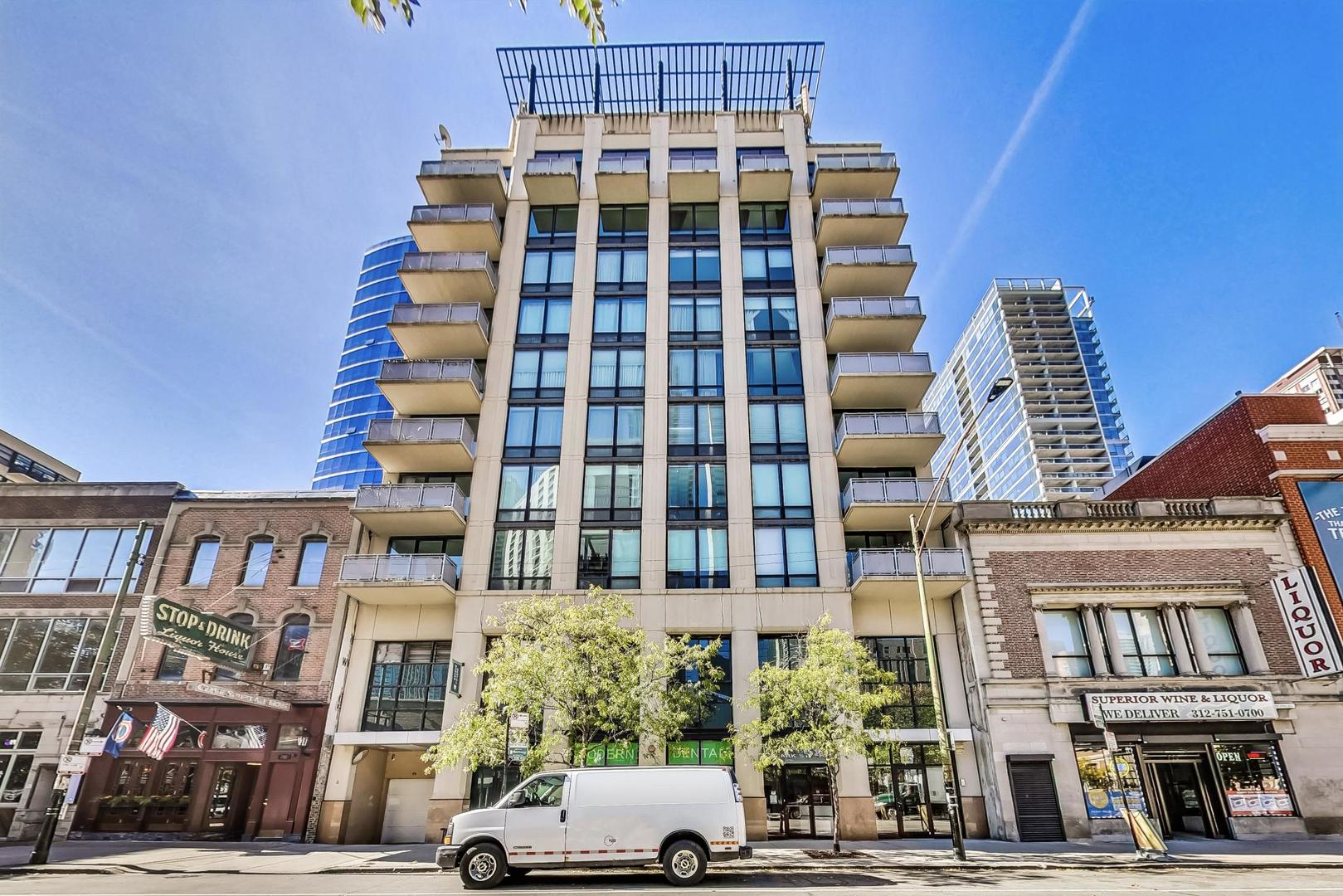 744 N Clark Street Unit: 505