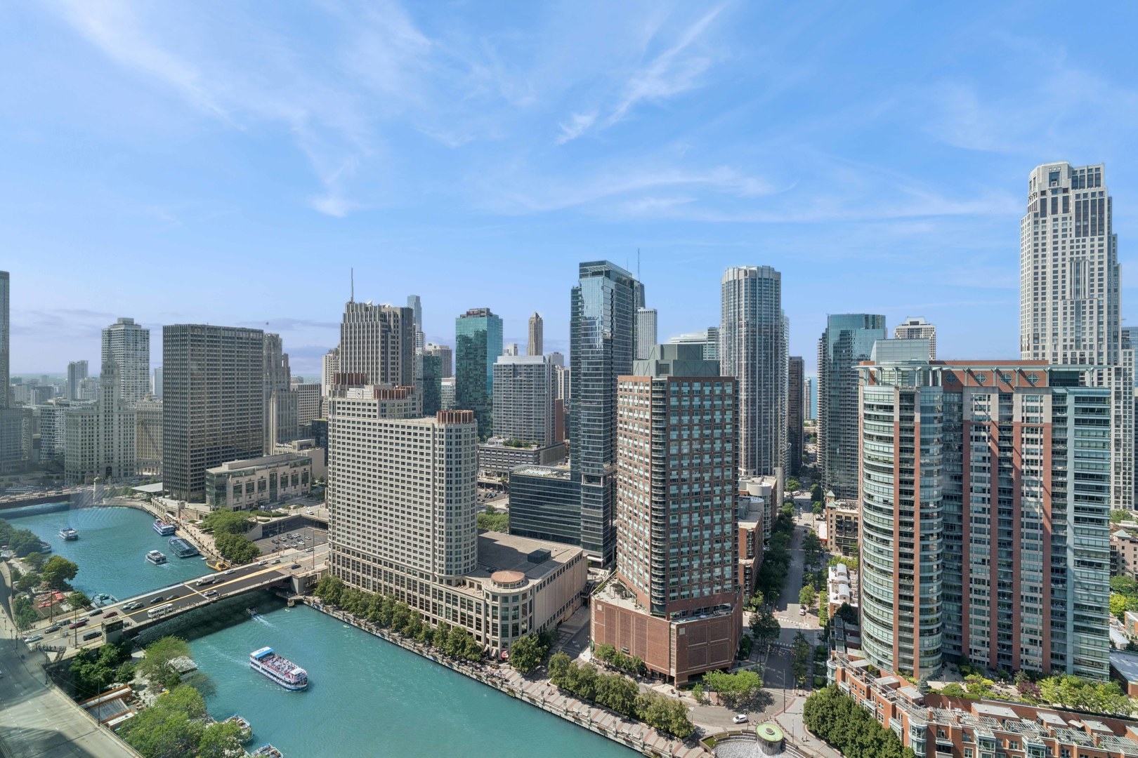 363 E Wacker Drive Unit: 2106