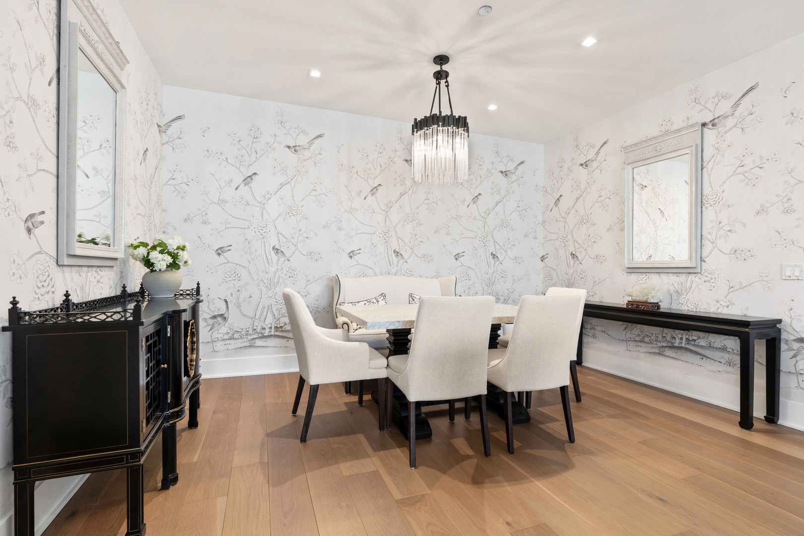 363 E Wacker Drive Unit: 2106